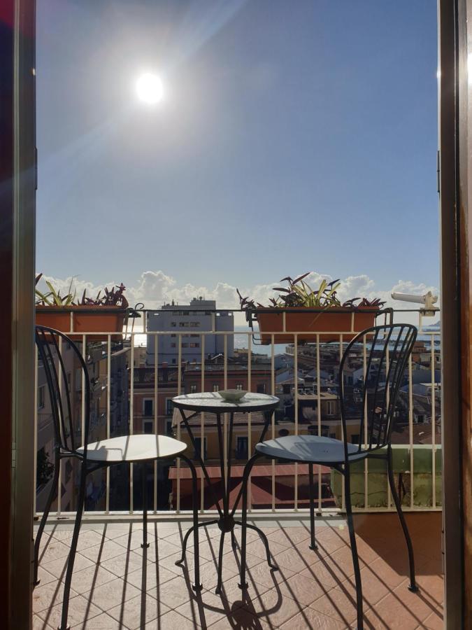 Oasi Al Centro Con Parcheggio Bed & Breakfast Салерно Екстериор снимка