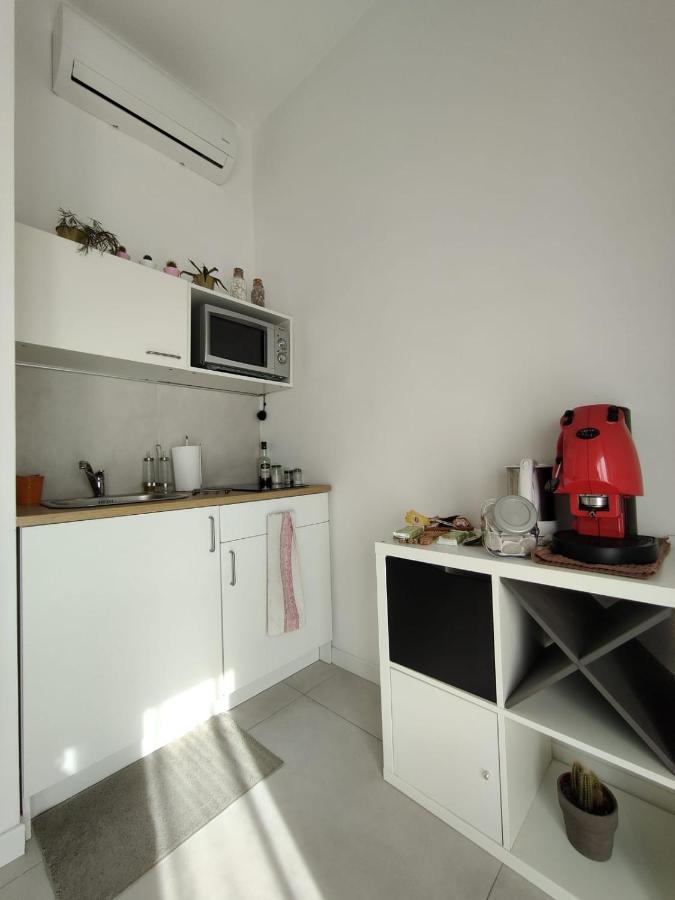 Oasi Al Centro Con Parcheggio Bed & Breakfast Салерно Екстериор снимка